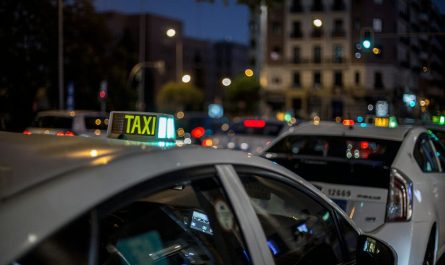Taxi